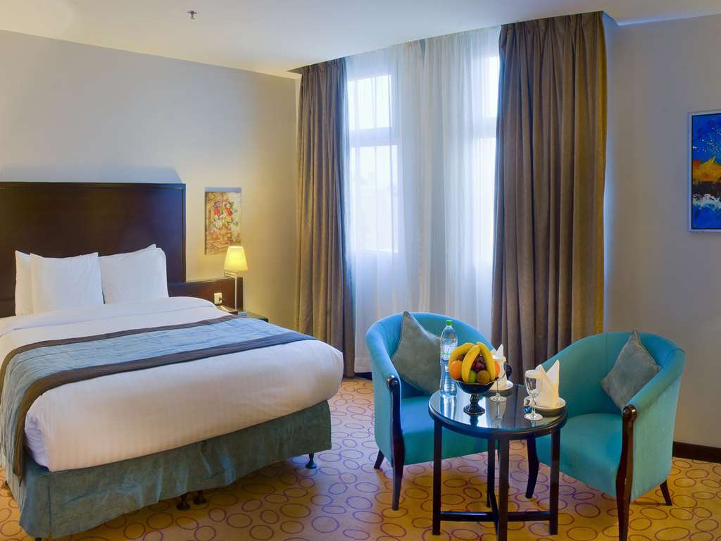 Hotel Golden Tulip